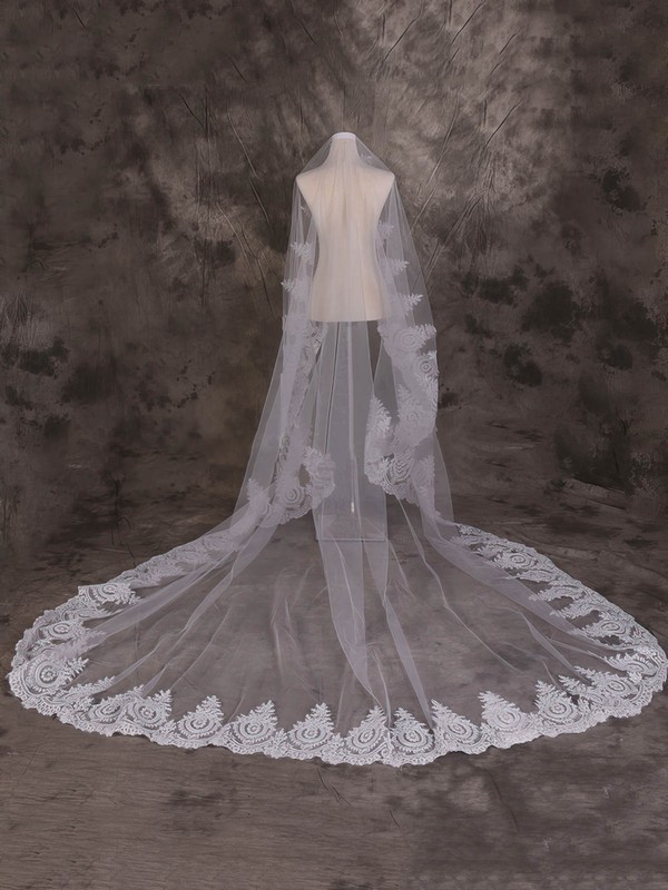 One-tier Ivory Cathedral Bridal Veils with Applique #LDB03010065