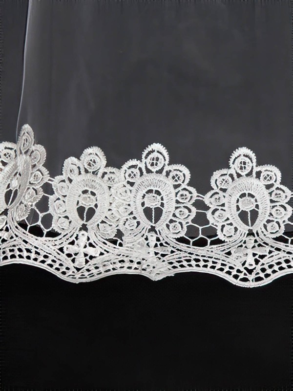 One-tier White/Ivory Chapel Bridal Veils with Lace