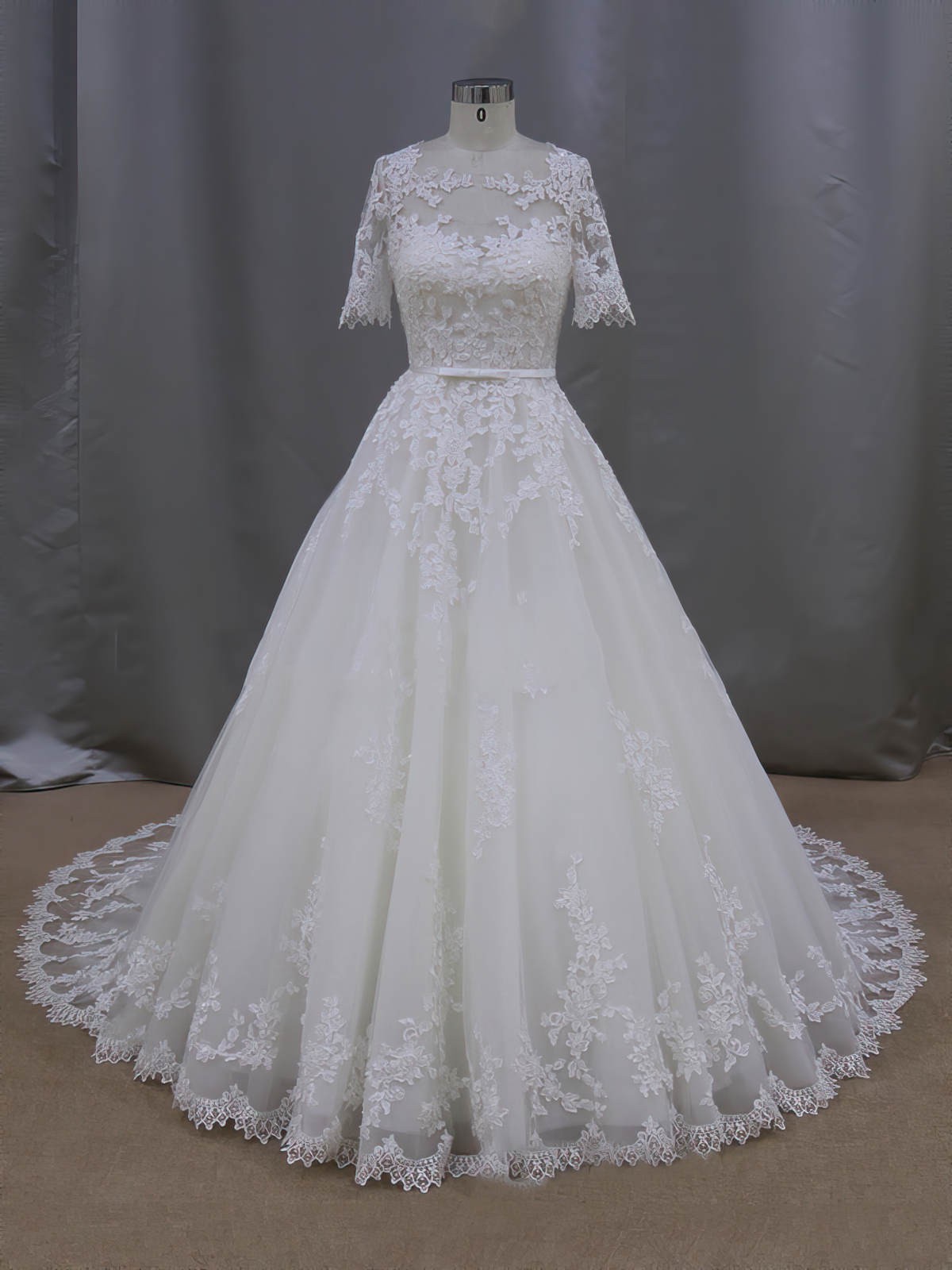 UK Ball Gown Scoop Neck Tulle Appliques Lace 1/2 Sleeve Ivory Wedding ...